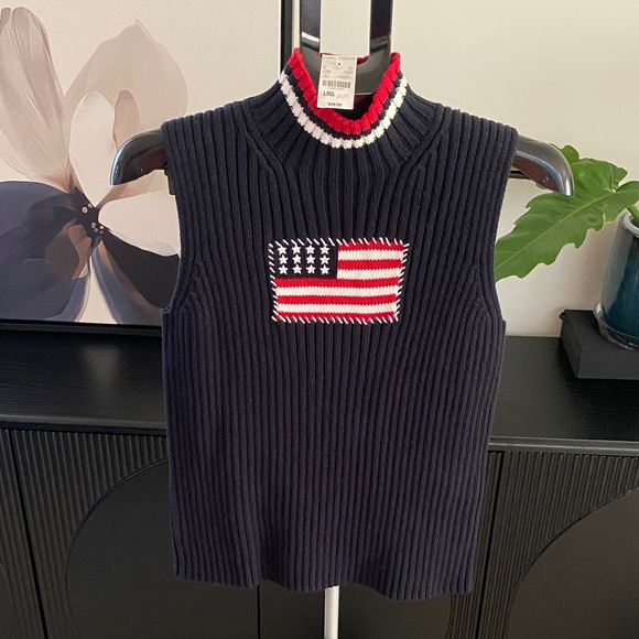 Casual Corner Sweaters - Vintage Casual Corner Navy and Red Sweater Vest